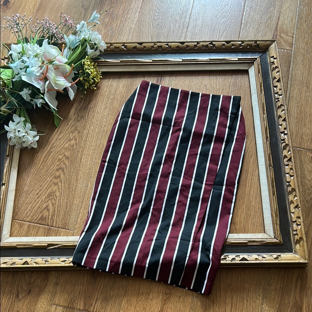 New York & Company Blue and Red Midi Pencil Skirt